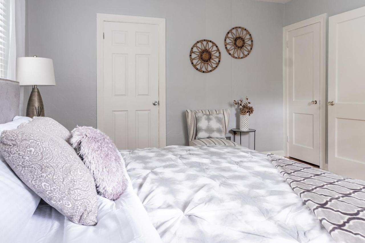 Cozy Apartments In The Triplex House, Historic District Of Orlando Bagian luar foto