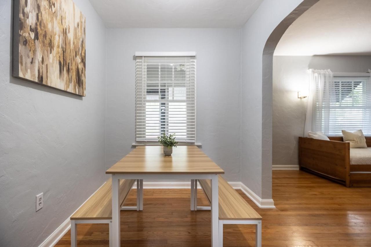 Cozy Apartments In The Triplex House, Historic District Of Orlando Bagian luar foto