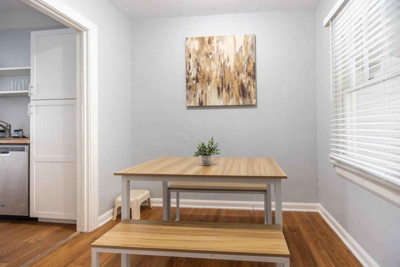 Cozy Apartments In The Triplex House, Historic District Of Orlando Bagian luar foto