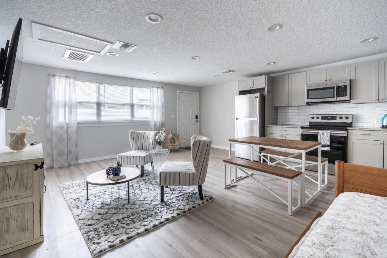 Cozy Apartments In The Triplex House, Historic District Of Orlando Bagian luar foto